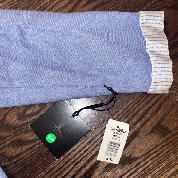 Light blue pantsuit (jacket and pants matching set) - Picture 3 of 8